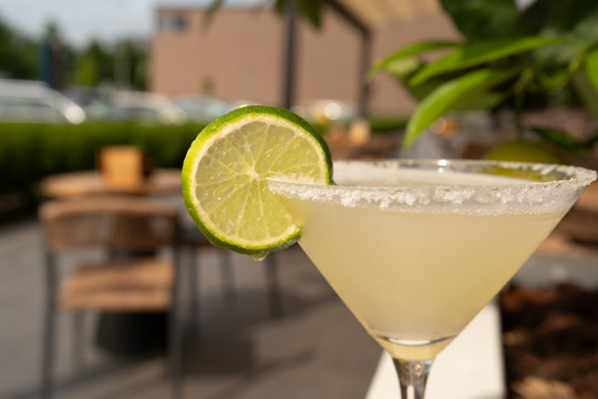 Heel de avond cocktails 1+1 gratis!